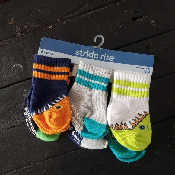Stride Rite NWT Baby Boy Socks 0-6 Months 6 Pack Dinosaur Stripes - Picture 1 of 4